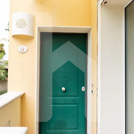 شقة فندقية Homiday - Rosella 4*