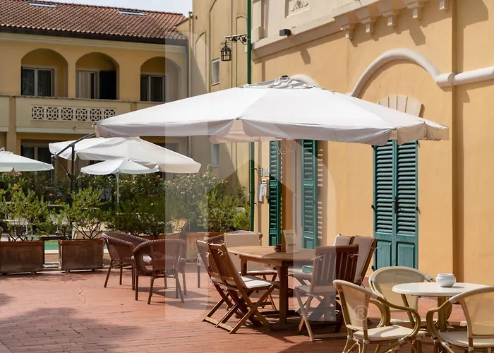 Lägenhetshotell Homiday - Rosella 4*