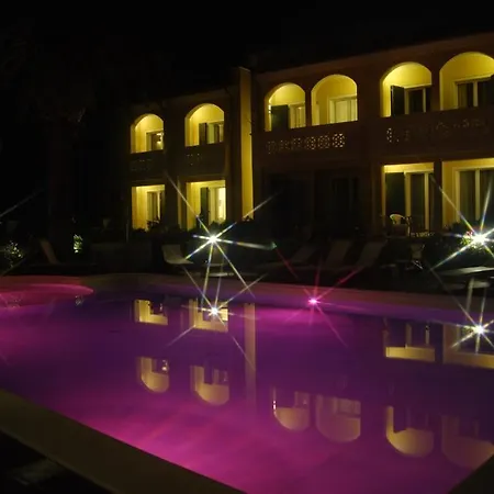 Апарт-отель Homiday - Rosella Розето-дельи-Абруцци