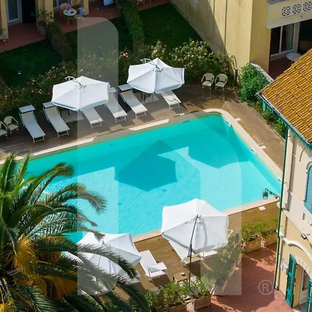 Aparthotel Homiday - Rosella 4*