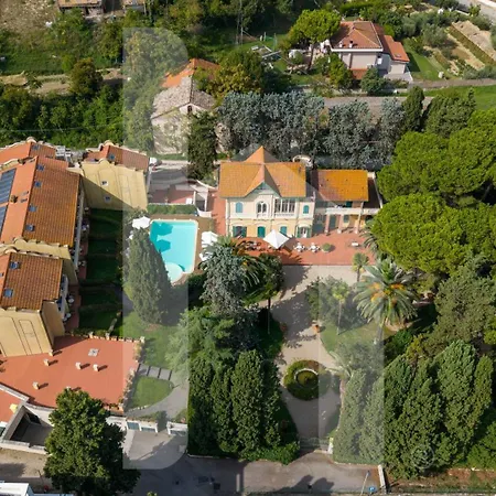 Aparthotel Homiday - Rosella 4*