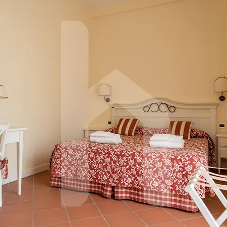 Homiday - Rosella Apart Otel Roseto Degli Abruzzi