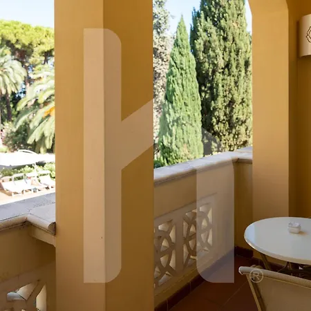 Apart Otel Homiday - Rosella 4*