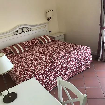 Rosella Lejlighedshotel Roseto Degli Abruzzi