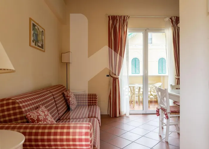 Апарт-отель Homiday - Rosella 4*