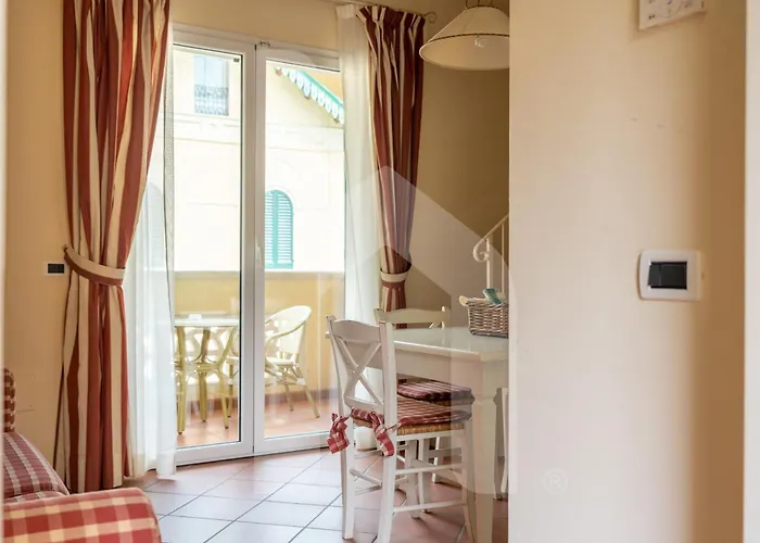 Homiday - Rosella Розето-дельи-Абруцци