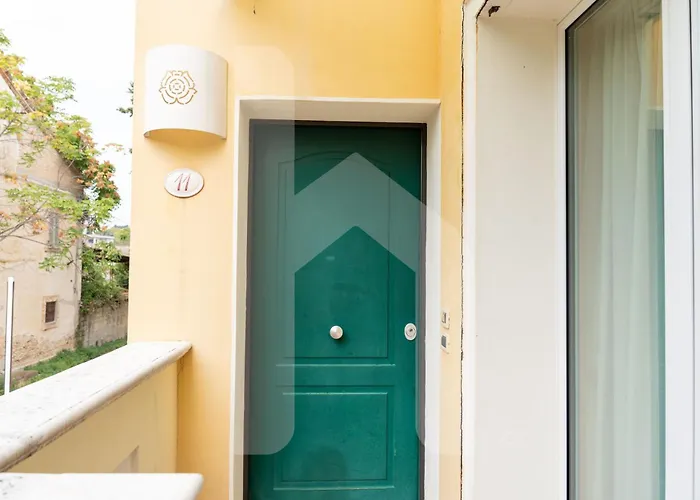 Апарт-отель Homiday - Rosella 4*