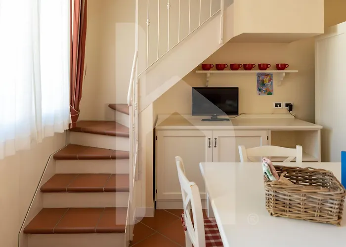 Homiday - Rosella 4* Розето-дельи-Абруцци